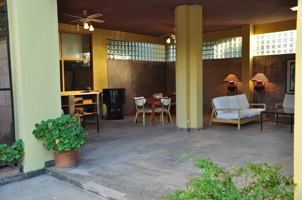 Palm Court Suites Ayvalik Exterior photo