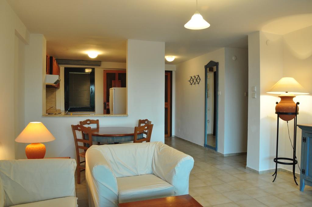 Palm Court Suites Ayvalik Exterior photo