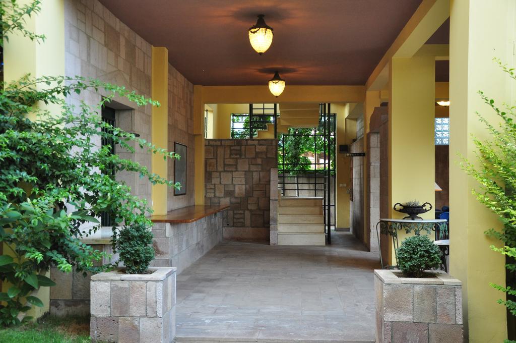 Palm Court Suites Ayvalik Exterior photo