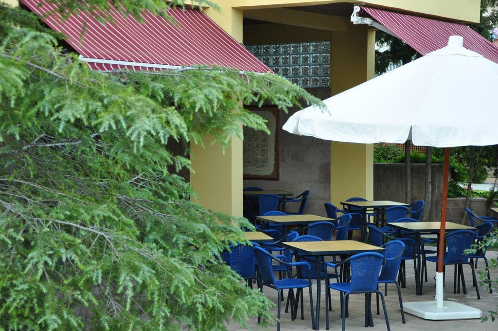 Palm Court Suites Ayvalik Exterior photo