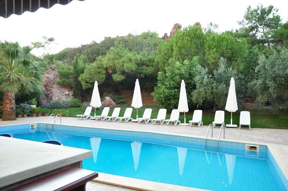 Palm Court Suites Ayvalik Exterior photo